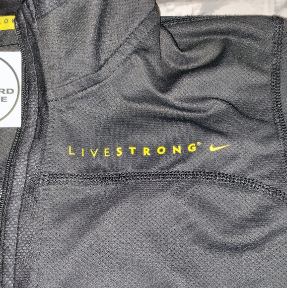 Livestrong Long Sleeve pullover size small - Picture 6 of 8